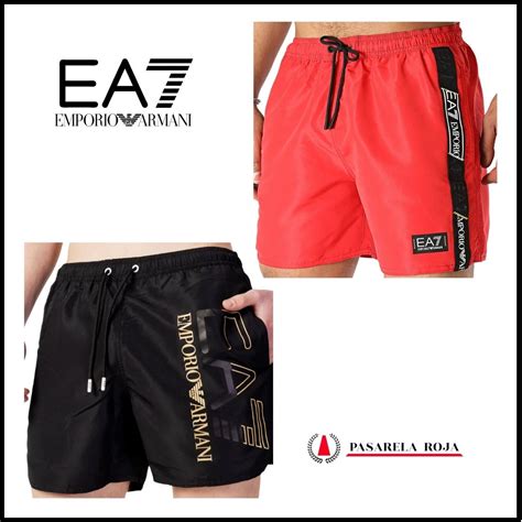 Comparativa visual de bañadores de diferentes marcas, destacando sus características reductoras.