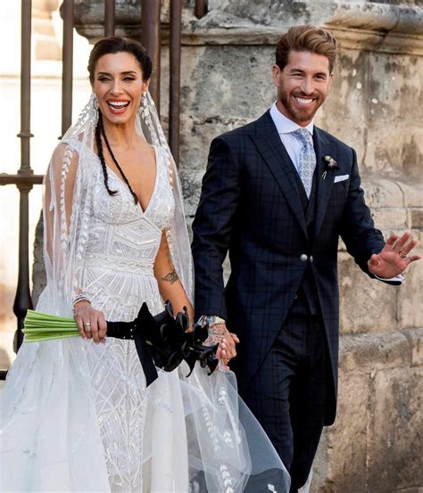 Recreación artística de la entrada de Sergio Ramos y Pilar Rubio en la boda en un dragón