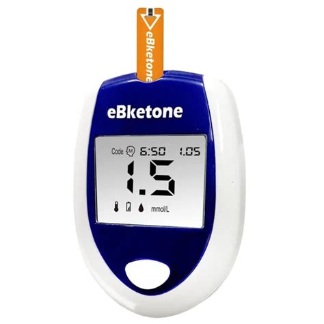Ilustración del proceso de uso de un medidor de cetonas en sangre, mostrando la punción del dedo, la tira reactiva y el dispositivo.