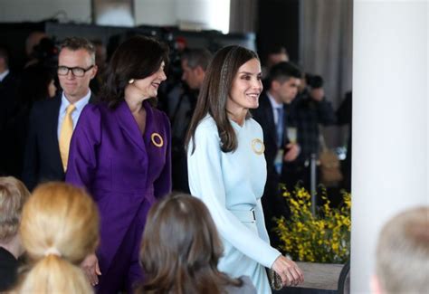 Reina Letizia inaugurando la cumbre sobre obesidad infantil en Zagreb