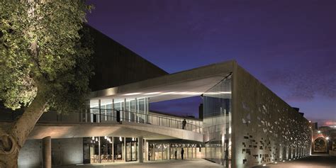 Fachada del museo TEA Tenerife Espacio de las Artes