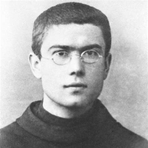 Retrato del joven Maximiliano Kolbe, con aspecto reflexivo.