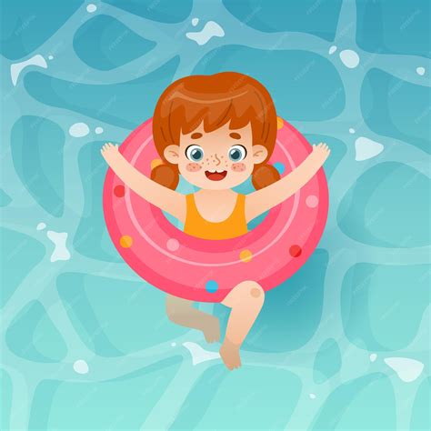 Niña feliz nadando en una piscina soleada