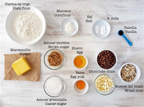 Infografía con los ingredientes principales de las galletas paleo y sus cantidades