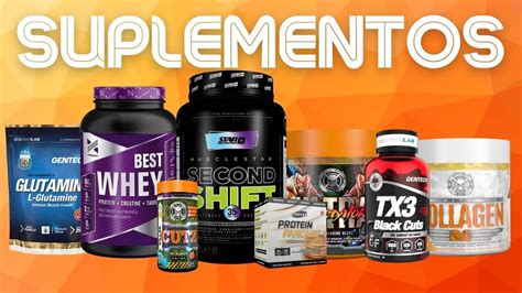 Variedad de suplementos deportivos: proteína en polvo, creatina, BCAA.