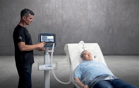 diagrama del proceso de calorimetría indirecta, mostrando la medición de oxígeno y dióxido de carbono.