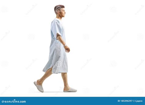 Ilustración de un paciente caminando suavemente en un hospital