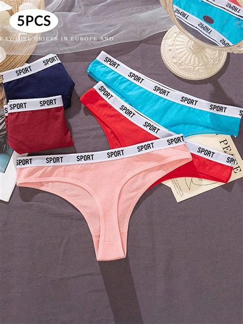 Imagen de bragas deportivas con detalle de cinturilla.