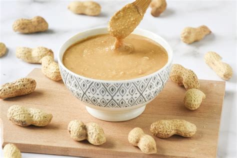 Preparación de la mezcla de huevos y mantequilla de cacahuete