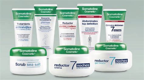 Diseñador: Imagen de la gama de productos Somatoline Reductor 7 Noches en un entorno de baño o tocador.