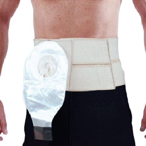 Comparativa visual de fajas para colostomía con y sin orificio, y diferentes diámetros de estoma