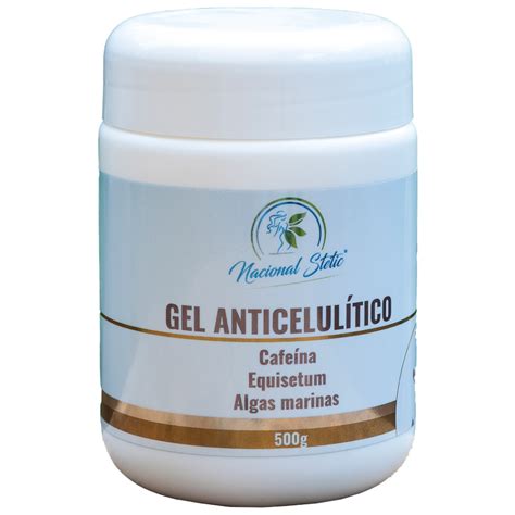 Ilustración mostrando diferentes tipos de productos cosméticos que contienen carnitina: crema reafirmante, gel anticelulítico y suplemento oral.