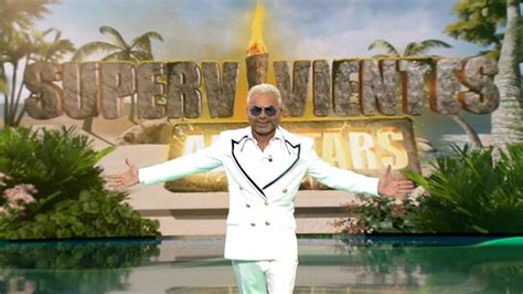 Jorge Javier Vázquez presentando a Carolina Sandoval en 