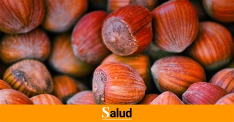 Infografía sobre los beneficios de las avellanas para la salud cardiovascular