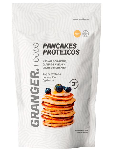 Infografía comparativa: contenido nutricional de pancakes tradicionales vs. pancakes proteicos