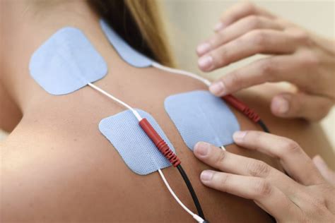 Infografía mostrando cómo los impulsos eléctricos de la electroestimulación actúan sobre los músculos y la circulación