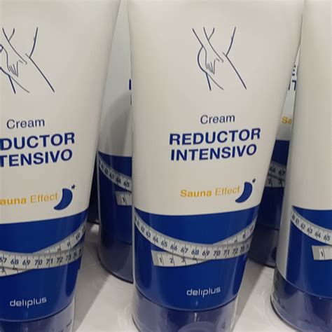 Fotografía de un envase del gel reductor intensivo de noche Deliplus