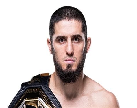 Fotografía de un luchador de MMA visiblemente deshidratado antes de un pesaje.