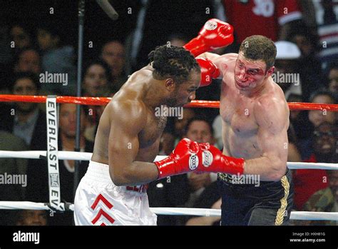 Infografía comparando la altura y el alcance de Lennox Lewis, Vitali Klitschko y Riddick Bowe.