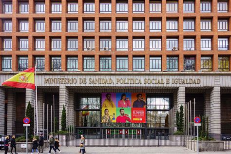 Fachada del Ministerio de Sanidad en España