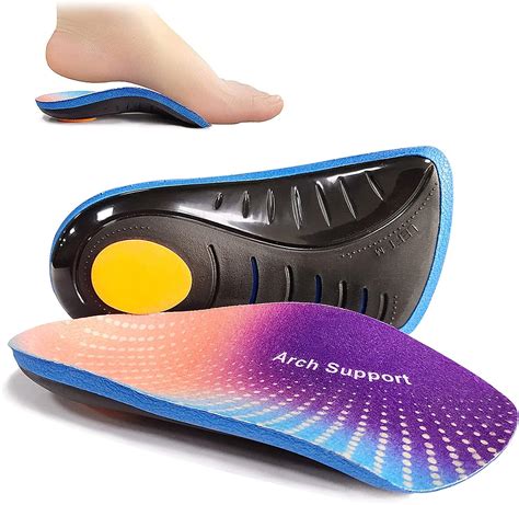 Imagen de plantillas ortopédicas para el pie, mostrando su diseño para el soporte del arco y la amortiguación.