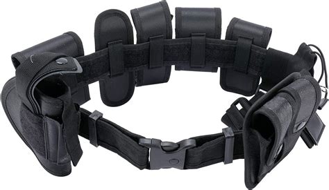 Infografía con los elementos esenciales para un cinturón táctico policial