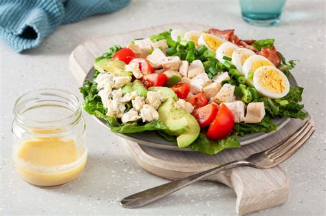 gráfico comparativo de la pérdida de peso entre dietas bajas en carbohidratos y dietas convencionales