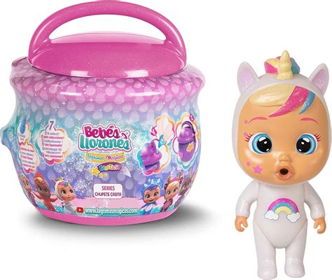 Niños jugando con Bebés Llorones Lágrimas Mágicas y sus accesorios