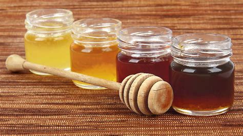 Imagen mostrando diferentes tipos de mieles con sus características distintivas.