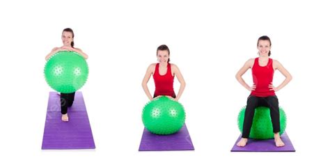 Secuencia de imágenes detallando la ejecución del ejercicio con pelota suiza.