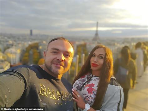 Nataliya Kuznetsova posando junto a su esposo, Vladislav Kuznetsov.