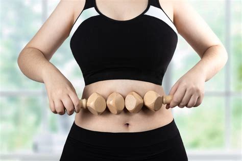 Gráfico o infografía mostrando la reducción de grasa abdominal y contorno